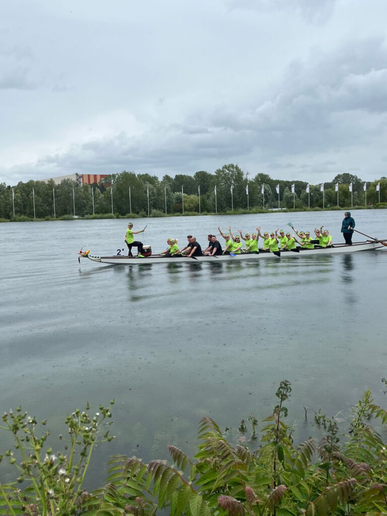 Drachenbootrennen am Fühlingersee
